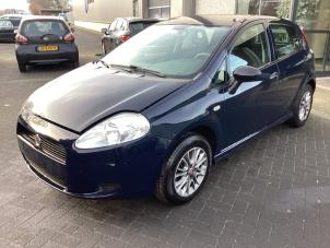 Używane Skrzynia biegów Fiat Grande Punto (199) 1.3 JTD Multijet 16V 85 Actual Cena € 200,00 Procedura marży oferowane przez Gebr Opdam B.V.