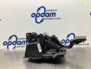 Used Brake pedal Fiat 500C (312) 0.9 TwinAir 85 Price € 50,00 Margin scheme offered by Gebr Opdam B.V.
