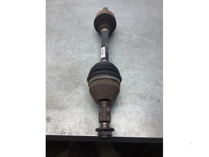 Gebrauchte Antriebswelle links vorne Opel Insignia 2.0 Turbo 16V Ecotec Preis € 60,00 Margenregelung angeboten von Gebr Opdam B.V.