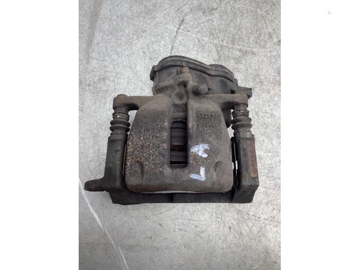 Rear brake calliper, left from a Audi A5 Sportback (8TA) 2.0 TDI 16V 2011