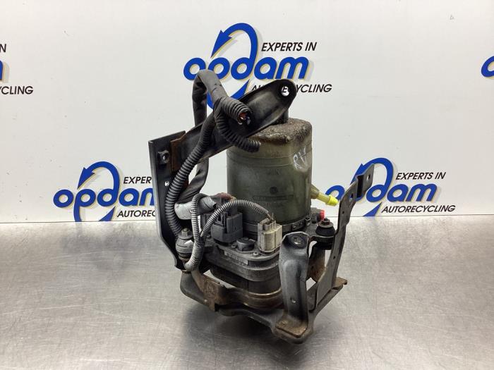 Usagé Pompe de direction Ford Focus 2 Wagon 1.8 16V Prix € 128,00 Règlement à la marge proposé par Gebr Opdam B.V.