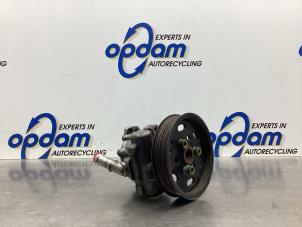 Usagé Pompe de direction Audi TT Roadster (8N9) 1.8 20V Turbo Prix € 50,00 Règlement à la marge proposé par Gebr Opdam B.V.