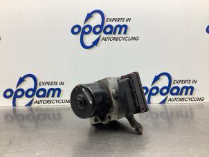 Used ABS pump Opel Zafira (M75) 2.2 16V Direct Ecotec Price € 100,00 Margin scheme offered by Gebr Opdam B.V.