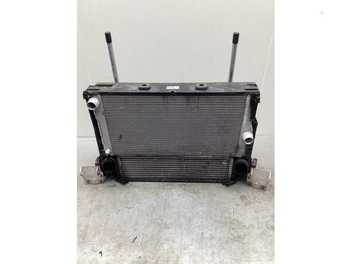 Cooling set from a BMW 5 serie Touring (F11) 520d 16V 2015