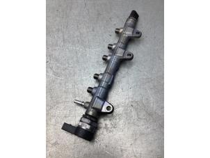 Used Fuel injector nozzle BMW 5 serie Touring (F11) 520d 16V Price € 90,00 Margin scheme offered by Gebr Opdam B.V.