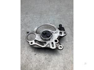 Usados Bomba de vacío (diésel) Volkswagen Polo V (6R) 1.2 TDI 12V BlueMotion Precio € 25,00 Norma de margen ofrecido por Gebr Opdam B.V.
