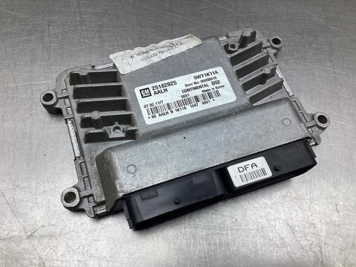 Engine management computer from a Chevrolet Spark (M300) 1.0 16V Bifuel 2011