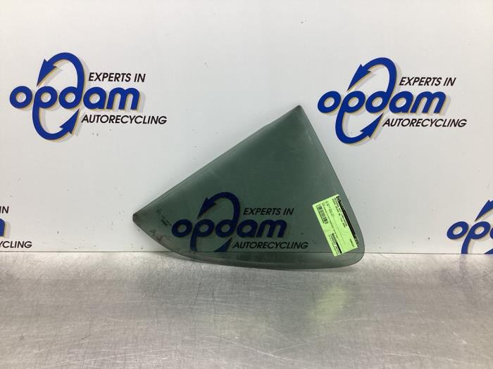 Usados Ventanilla triangular izquierda detrás Suzuki Splash 1.2 16V Precio € 26,00 Norma de margen ofrecido por Gebr Opdam B.V.