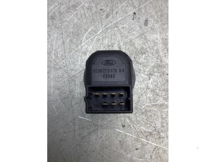 Mirror switch from a Ford Transit Connect 1.8 Tddi 2006