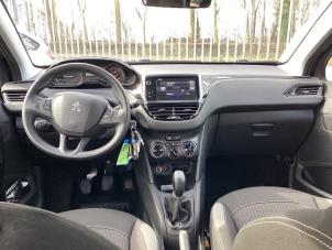 Usados Juego y módulo de airbag Peugeot 208 I (CA/CC/CK/CL) 1.2 Vti 12V PureTech 82 Precio € 725,00 Norma de margen ofrecido por Gebr Opdam B.V.