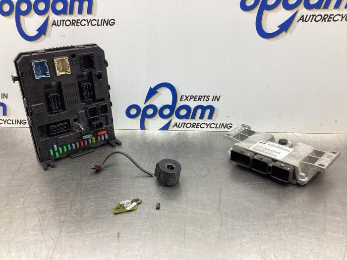 Used Engine management computer Citroen C5 III Berline (RD) 1.8 16V Price € 319,00 Margin scheme offered by Gebr Opdam B.V.