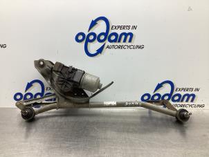 Used Wiper motor + mechanism Dacia Logan MCV (KS) 1.6 Price € 75,00 Margin scheme offered by Gebr Opdam B.V.