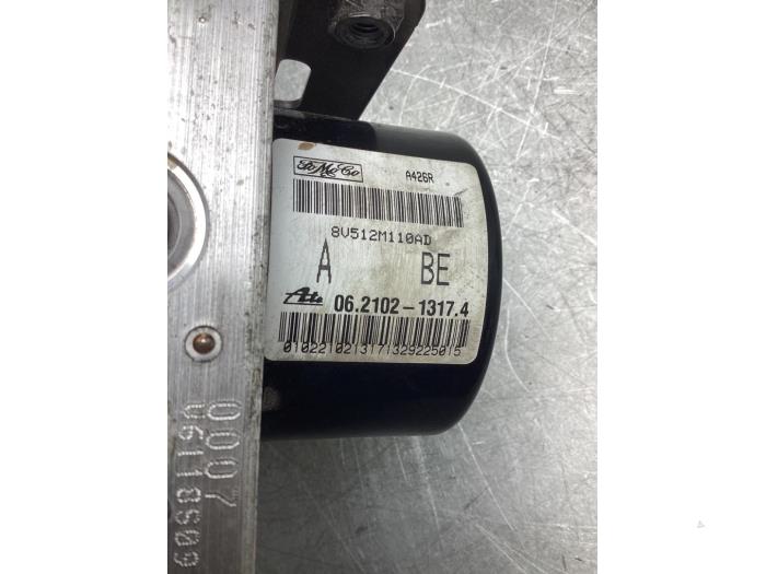 ABS pump from a Ford Fiesta 6 (JA8) 1.25 16V 2009