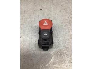 Used Panic lighting switch Renault Kangoo Express (FW) 1.5 dCi 90 FAP Price € 24,20 Inclusive VAT offered by Gebr Opdam B.V.
