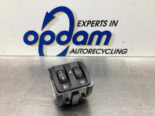 Used AIH headlight switch Renault Clio IV (5R) 0.9 Energy TCE 90 12V Price € 15,00 Margin scheme offered by Gebr Opdam B.V.