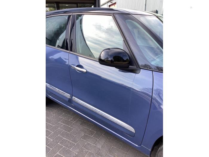 Drzwi prawe przednie wersja 4-drzwiowa z Fiat 500L (199) 1.3 D 16V Multijet 2018