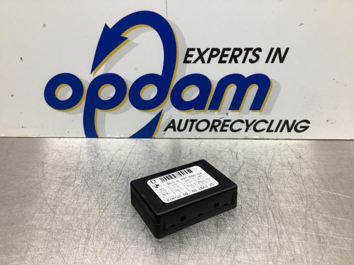 Begagnade Regnsensor BMW 5 serie (E60) 530i 24V Pris € 26,00 Marginaltabell erbjuds av Gebr Opdam B.V.