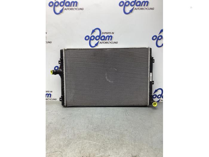Used Radiator Volkswagen Caddy IV 1.6 TDI 16V Price € 90,75 Inclusive VAT offered by Gebr Opdam B.V.