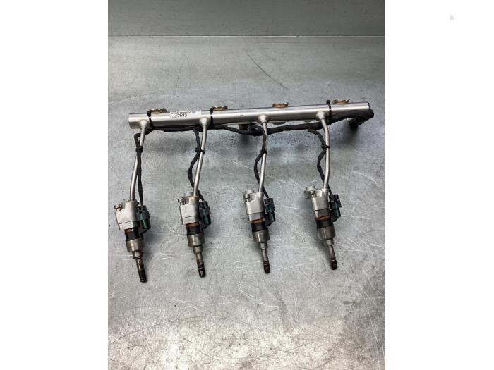 Usagé Système d'injection Opel Astra K 1.4 Turbo 16V Prix € 250,00 Règlement à la marge proposé par Gebr Opdam B.V.