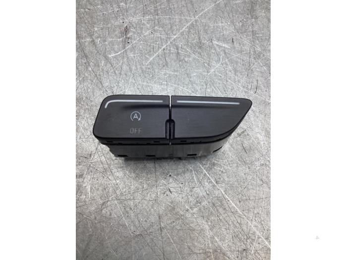 Używane Przelacznik Start/Stop Ford Transit Connect (PJ2) 1.5 EcoBlue Cena € 25,00 Procedura marży oferowane przez Gebr Opdam B.V.