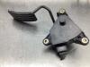 Accelerator pedal from a Renault Clio III (BR/CR) 1.2 16V 75 2011