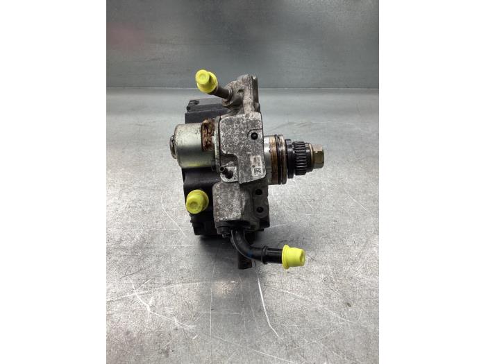 Gebrauchte Dieselpumpe Mercedes C (W205) C-250 2.2 CDI 16V BlueTEC, C-250d Preis € 300,00 Margenregelung angeboten von Gebr Opdam B.V.