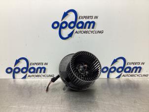 Used Heating and ventilation fan motor Mercedes B (W245,242) 1.7 B-170 16V Price € 60,00 Margin scheme offered by Gebr Opdam B.V.