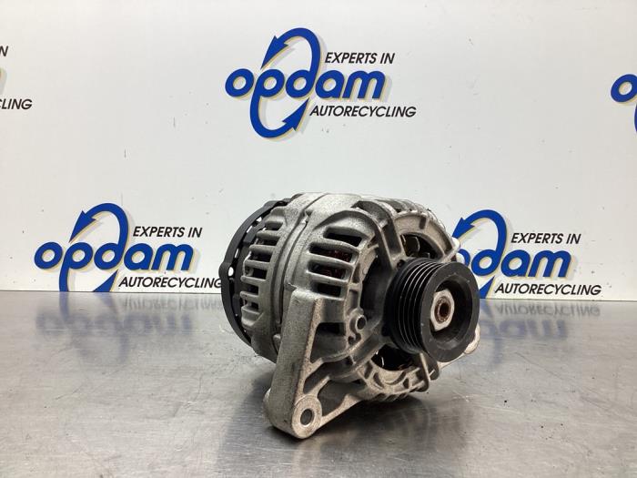Begagnade Dynamo Volkswagen Passat Variant (3B5) 1.8 20V Pris € 86,00 Marginaltabell erbjuds av Gebr Opdam B.V.