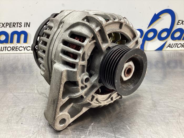 Dynamo from a Volkswagen Passat Variant (3B5) 1.8 20V 1999