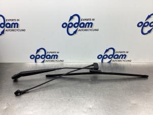 Used Front wiper arm Peugeot 108 1.0 12V VVT-i Price € 40,00 Margin scheme offered by Gebr Opdam B.V.