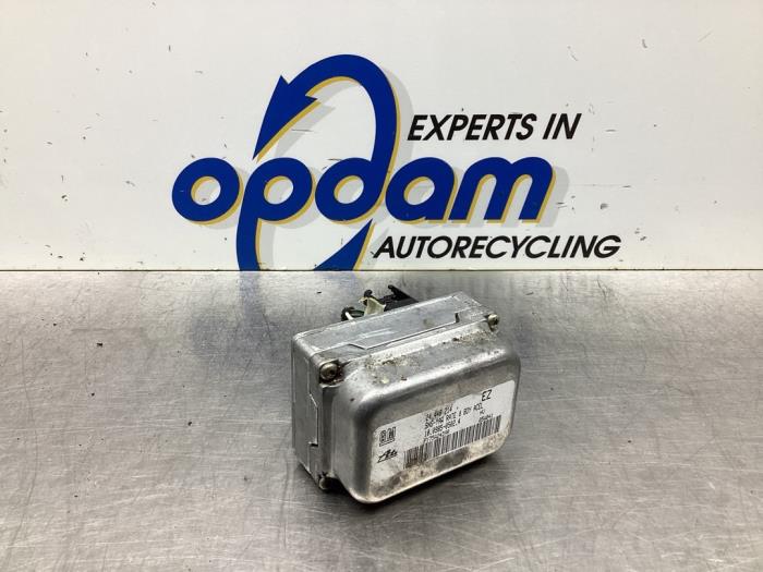 Begagnade Esp Duo-sensor Opel Astra H GTC (L08) 1.8 16V Pris € 32,00 Marginaltabell erbjuds av Gebr Opdam B.V.