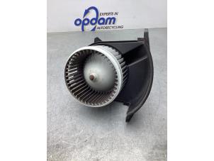 Used Heating and ventilation fan motor Renault Master IV (FV) 2.3 dCi 125 16V FWD Price € 90,75 Inclusive VAT offered by Gebr Opdam B.V.