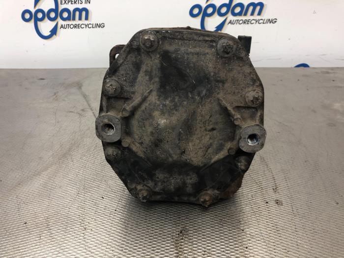Gebrauchte Differential hinten Mercedes C (W203) 1.8 C-200K 16V Preis € 270,00 Margenregelung angeboten von Gebr Opdam B.V.