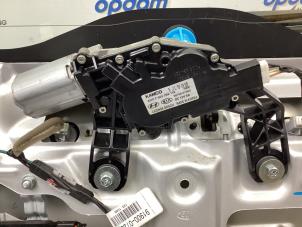 Used Rear wiper motor Kia Picanto (BA) 1.0 12V Price € 40,00 Margin scheme offered by Gebr Opdam B.V.