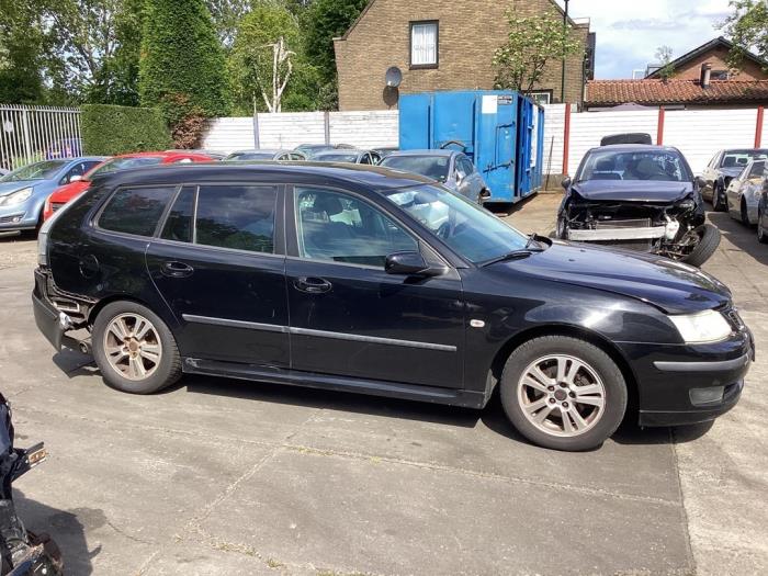 Używane Próg drzwi prawa Saab 9-3 Sport Estate (YS3F) 1.8t 16V Cena na żądanie oferowane przez Gebr Opdam B.V.