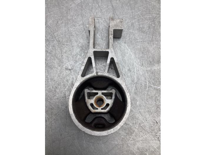 Usagé Support moteur Opel Corsa E 1.4 16V Prix € 10,00 Règlement à la marge proposé par Gebr Opdam B.V.