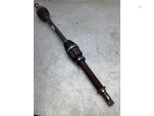 Used Front drive shaft, right Renault Clio III Estate/Grandtour (KR) 1.2 16V TCE 100 Price € 50,00 Margin scheme offered by Gebr Opdam B.V.