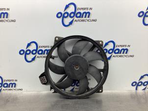 Used Cooling fans Renault Scénic III (JZ) 1.9 dCi Price € 75,00 Margin scheme offered by Gebr Opdam B.V.