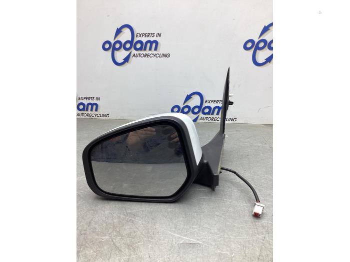 Wing mirror, left from a Ford Transit Courier 1.5 TDCi 75 2015