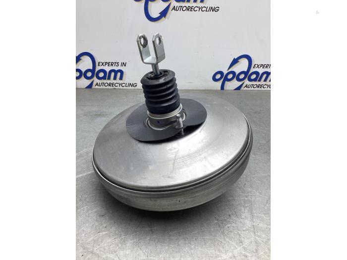Usados Servofreno BMW 1 serie (F40) 118i 1.5 TwinPower 12V Precio € 150,00 Norma de margen ofrecido por Gebr Opdam B.V.