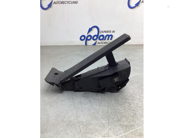 Gaspedalposition Sensor van een BMW 1 serie (F40) 118i 1.5 TwinPower 12V 2022