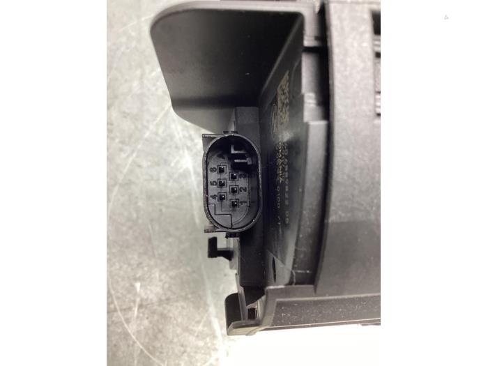Gaspedalposition Sensor van een BMW 1 serie (F40) 118i 1.5 TwinPower 12V 2022