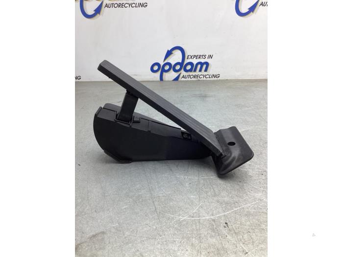 Begagnade Gaspedalsensor BMW 1 serie (F40) 118i 1.5 TwinPower 12V Pris € 45,00 Marginaltabell erbjuds av Gebr Opdam B.V.