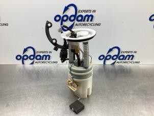 Begagnade Bensinpump Mercedes A (W169) 2.0 A-200 5-Drs. Pris € 60,00 Marginaltabell erbjuds av Gebr Opdam B.V.
