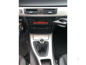Used Seat heating switch BMW 3 serie Touring (E91) 318i 16V Price € 30,00 Margin scheme offered by Gebr Opdam B.V.
