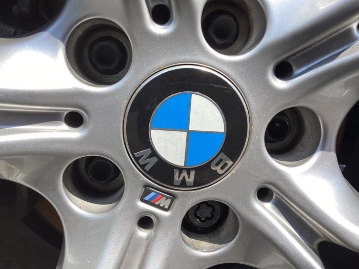 Sport rims set + tires from a BMW 3 serie (F30) 320i 2.0 16V 2018