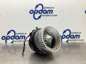 Used Heating and ventilation fan motor Opel Crossland/Crossland X 1.2 Turbo 12V Price € 60,00 Margin scheme offered by Gebr Opdam B.V.