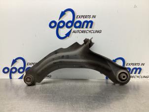 Used Front lower wishbone, right Renault Clio IV (5R) 0.9 Energy TCE 90 12V Price € 30,00 Margin scheme offered by Gebr Opdam B.V.