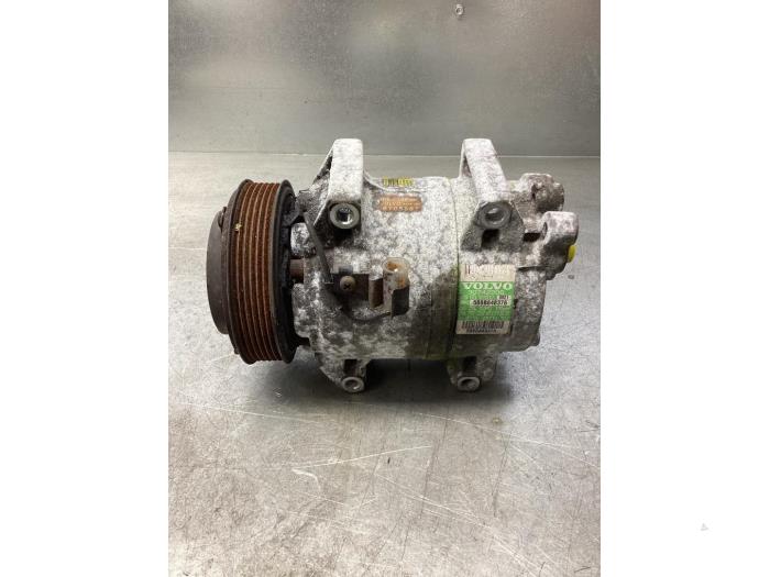 Usagé Compresseur de clim Volvo S80 (TR/TS) 2.4 D5 20V Prix € 75,00 Règlement à la marge proposé par Gebr Opdam B.V.