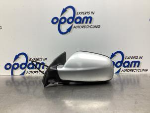 Used Wing mirror, right Peugeot 307 SW (3H) 1.6 16V Price € 50,00 Margin scheme offered by Gebr Opdam B.V.